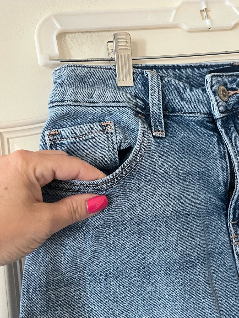 Hollister High Rise Wide-Leg Ripped Knee Jeans Juniors Size 3 - Picture 12 of 15